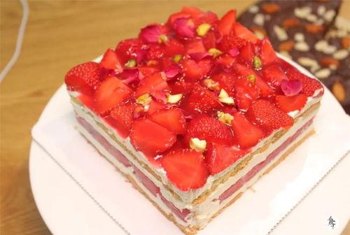 娱乐吃瓜酱第一块蛋糕